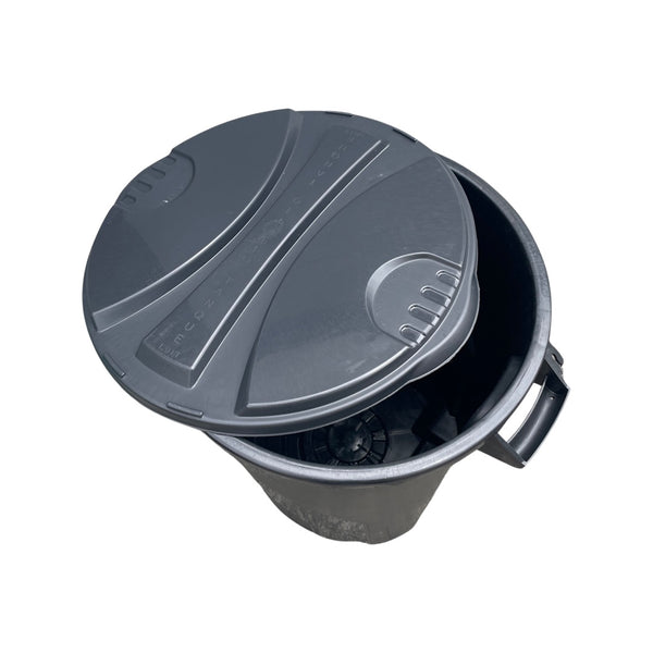 Caneca de basura negra / Tanque de agua negro de 120 litros con tapa y ruedas