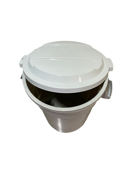 Caneca de basura blanca / Tanque de agua blanco de 70 litros con tapa